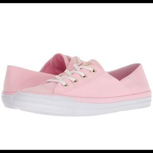 New inbox pink converse